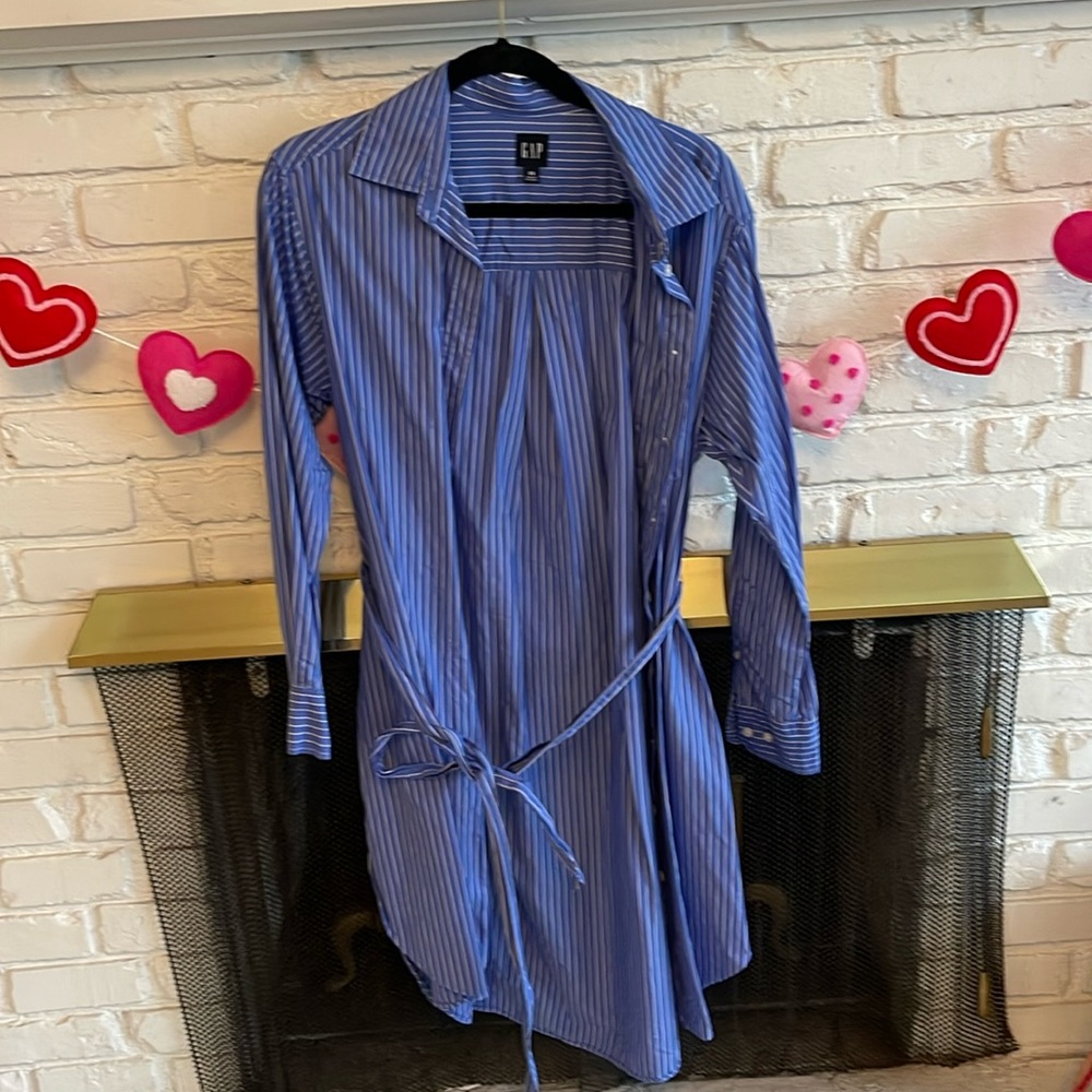 GAP button down shirt dress